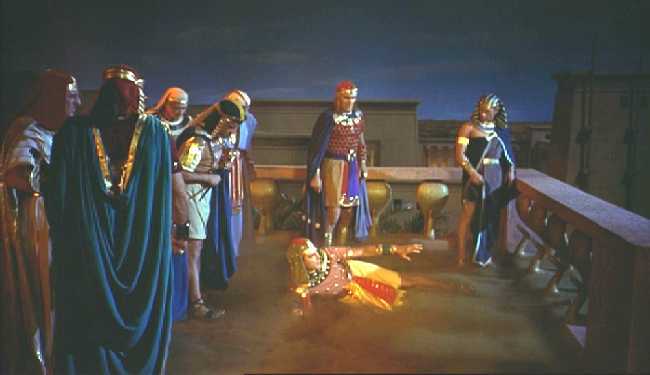 MUERTE DE LOS PRIMOGENITOS EGIPCIOS