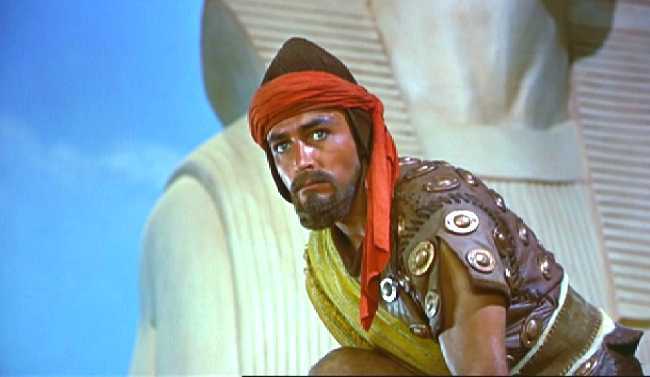 HOSUE LOCALIZA A DATHAN ENTRE LA MULTITUD