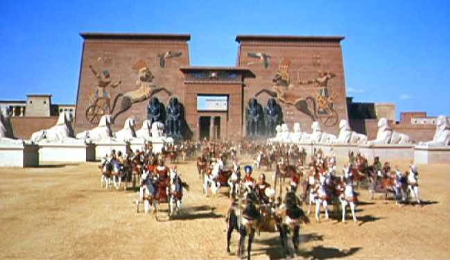 LOS EGIPCIOS SALEN PARA MASACRAR A LOS ISRAELITAS