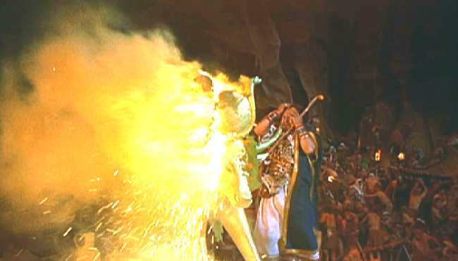 Mois&eacute;s arroja las Tablas de la Ley