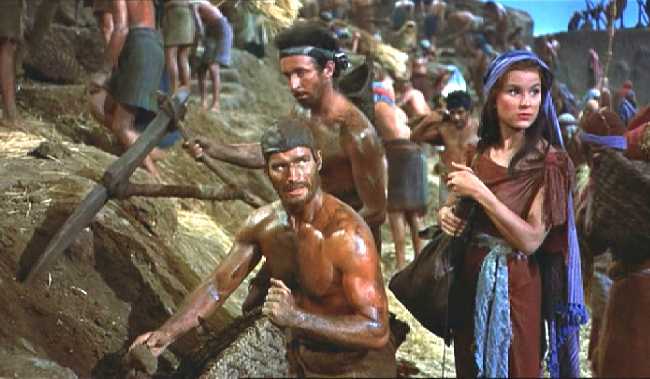 MOISES COMO UN ESCLAVO MAS