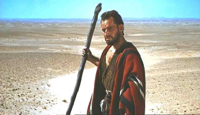 MOISES MIRA A RAMSES